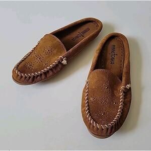 Minnetonka Leila Studded Suede Moccasin Mules Brown 7.5 Bohemian Comfy Hippie